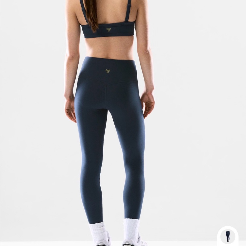 Aritzia Golden Butter Leggings
